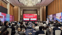 以专业谈巧为现场客户争取团购扣头