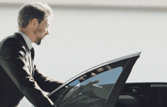 美德等商人还创办了10家工